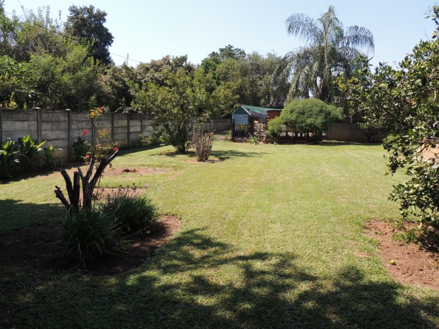 4 Bedroom Property for Sale in Oos Einde North West